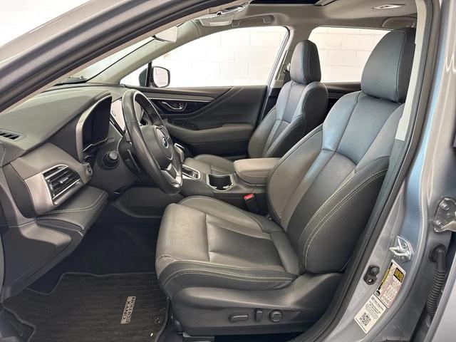 Photo of 2023 Ice Silver Metallic Subaru Outback