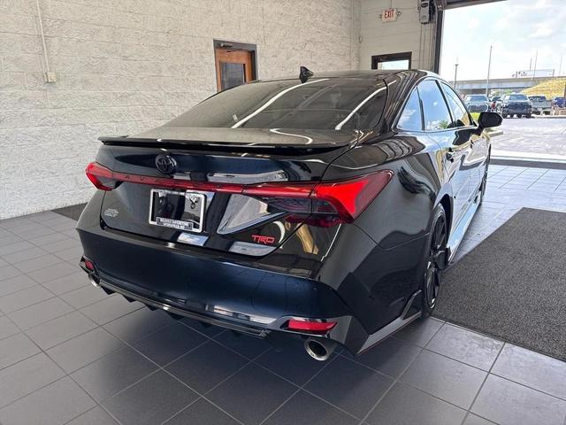 Photo of 2021 Midnight Black Metallic Toyota Avalon