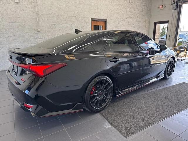 Photo of 2021 Midnight Black Metallic Toyota Avalon