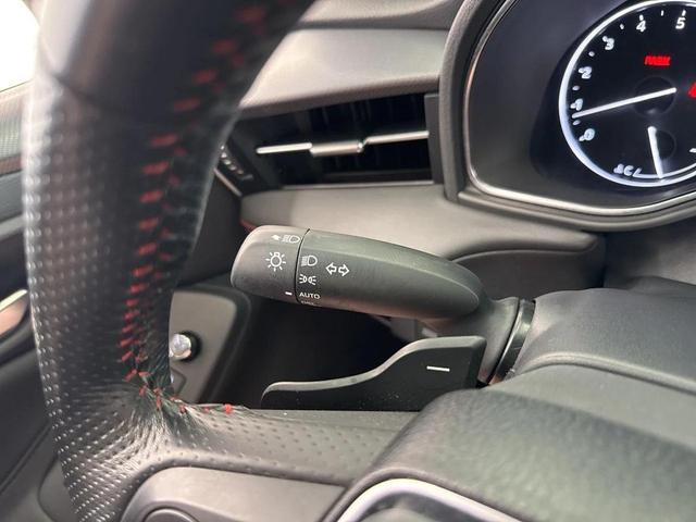 Photo of 2021 Midnight Black Metallic Toyota Avalon