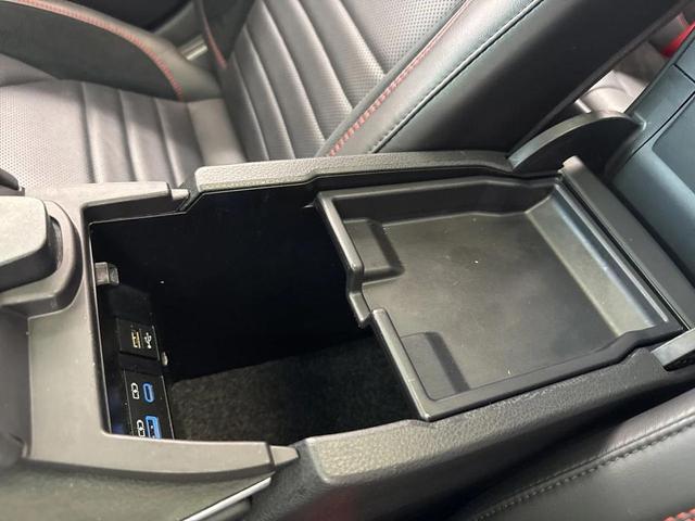 Photo of 2021 Midnight Black Metallic Toyota Avalon