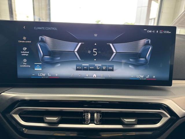 Photo of 2024 Black Sapphire Metallic BMW i4 Gran Coupe