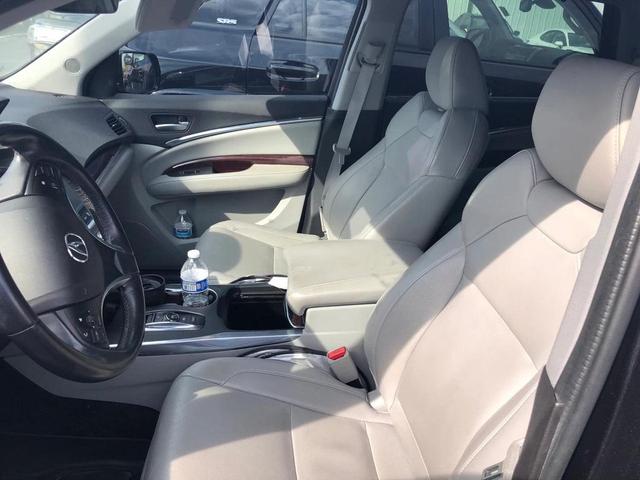 Photo of 2016 Crystal Black Pearl Acura MDX
