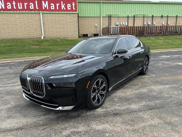 Photo of 2024 Black Sapphire Metallic BMW i7