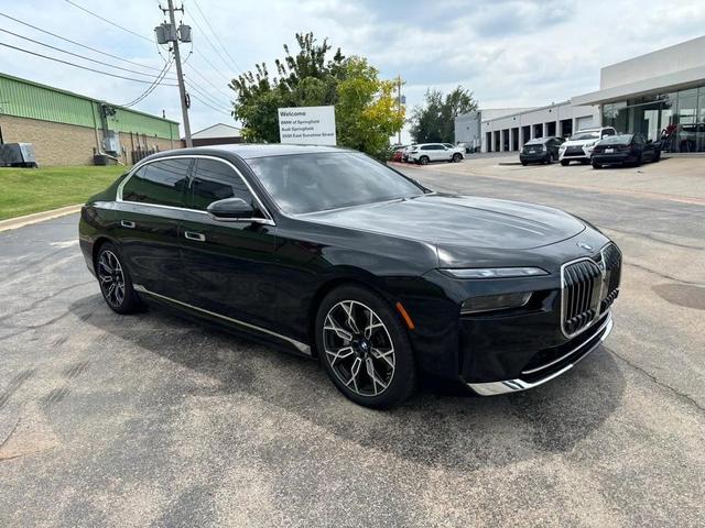 Photo of 2024 Black Sapphire Metallic BMW i7