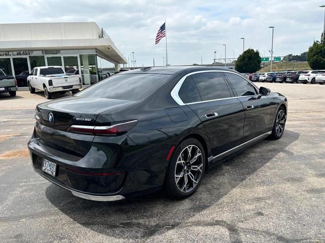 Photo of 2024 Black Sapphire Metallic BMW i7