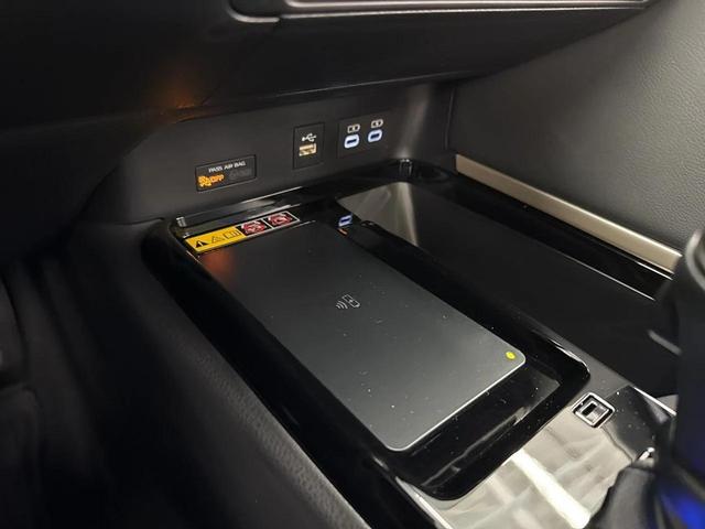 Photo of 2025 Heavy Metal/Midnight Black Metallic Toyota Camry