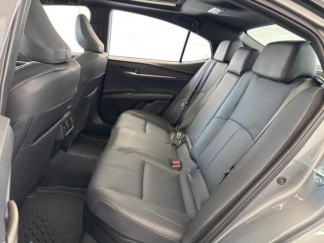 Photo of 2025 Heavy Metal/Midnight Black Metallic Toyota Camry