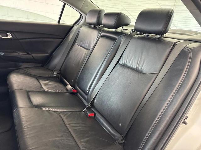 Photo of 2014 Taffeta White Honda Civic