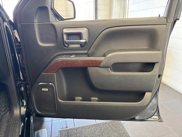 Photo of 2017 Onyx Black GMC Sierra 1500