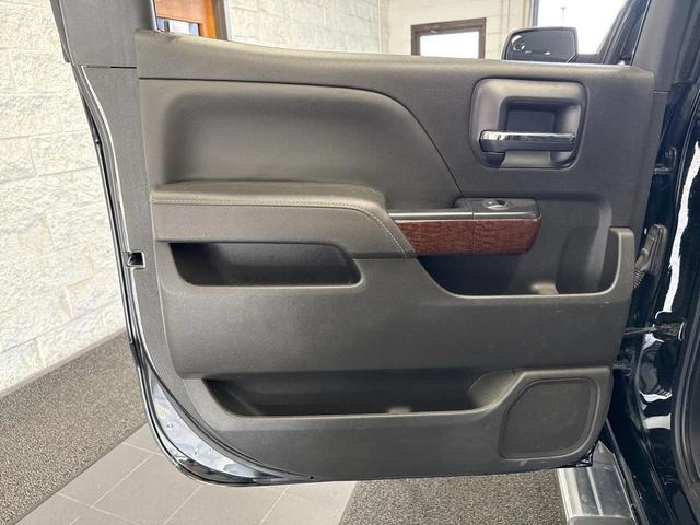 Photo of 2017 Onyx Black GMC Sierra 1500