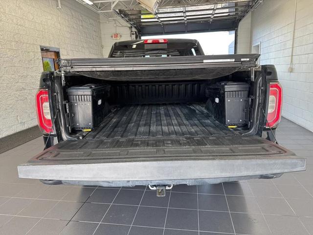 Photo of 2017 Onyx Black GMC Sierra 1500