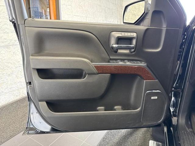 Photo of 2017 Onyx Black GMC Sierra 1500