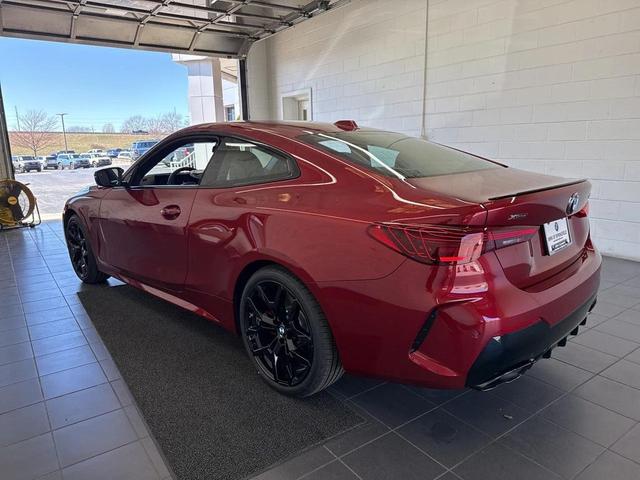 Photo of 2025 Vegas Red Metal BMW M440