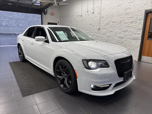 2022 Chrysler 300