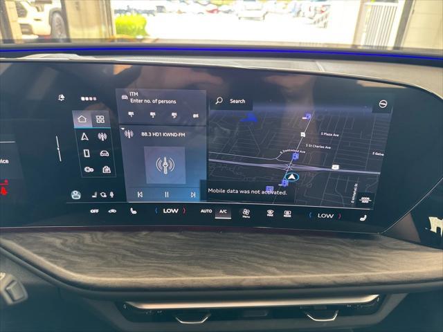 Photo of 2025 Glacier White Audi Q5