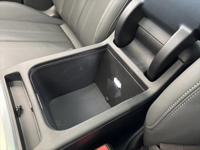 Photo of 2025 Glacier White Audi Q5