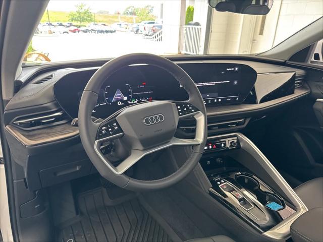 Photo of 2025 Glacier White Audi Q5