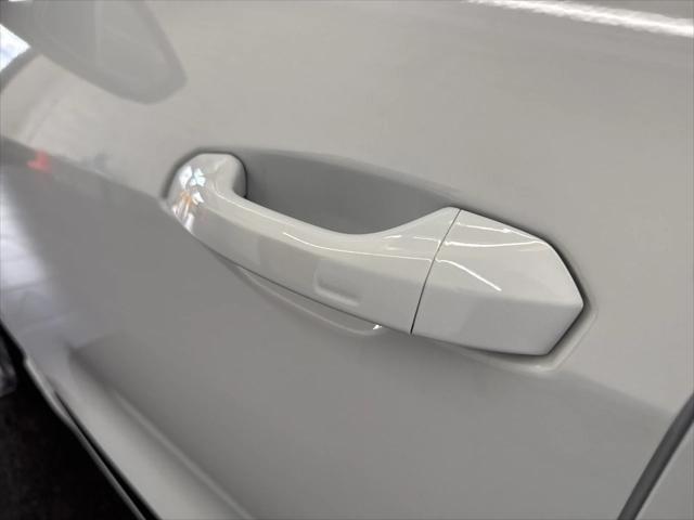 Photo of 2025 Glacier White Audi Q5