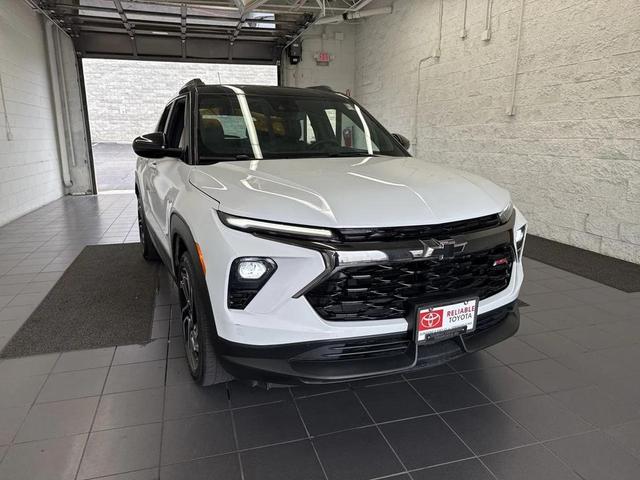Photo of 2024 Summit White Chevrolet Trailblazer
