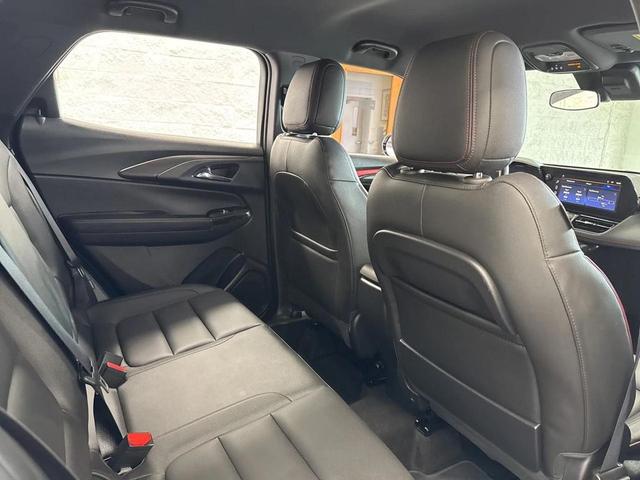 Photo of 2024 Summit White Chevrolet Trailblazer