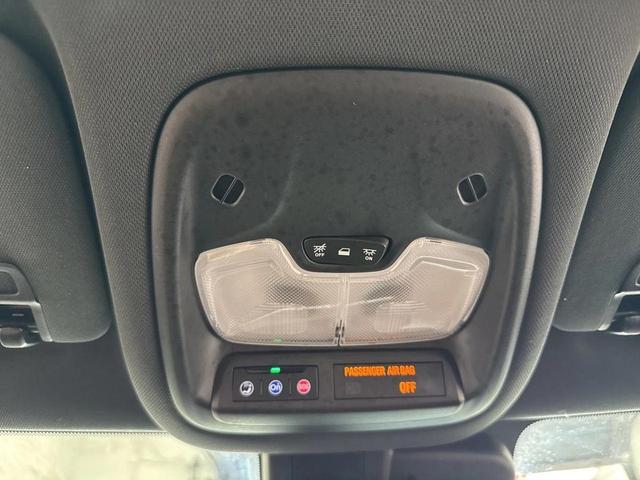 Photo of 2024 Summit White Chevrolet Trailblazer