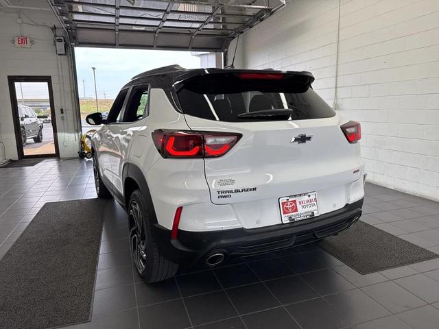 Photo of 2024 Summit White Chevrolet Trailblazer