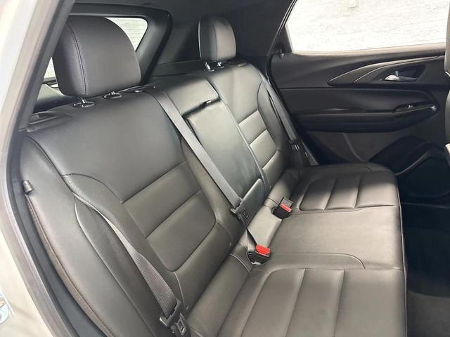 Photo of 2024 Summit White Chevrolet Trailblazer