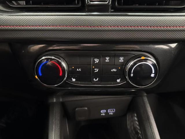 Photo of 2024 Summit White Chevrolet Trailblazer