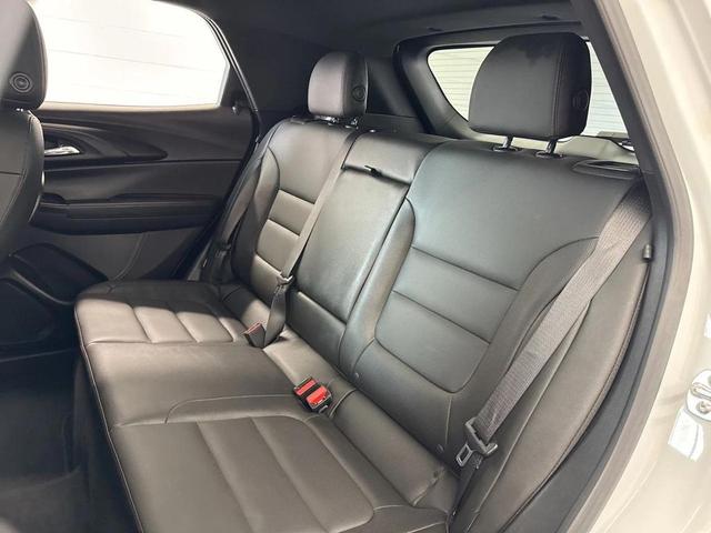 Photo of 2024 Summit White Chevrolet Trailblazer