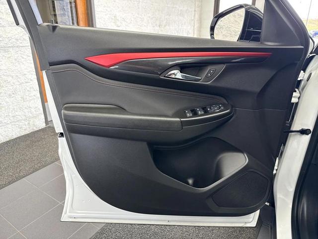 Photo of 2024 Summit White Chevrolet Trailblazer