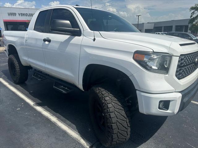 Photo of 2019 Super White Toyota Tundra