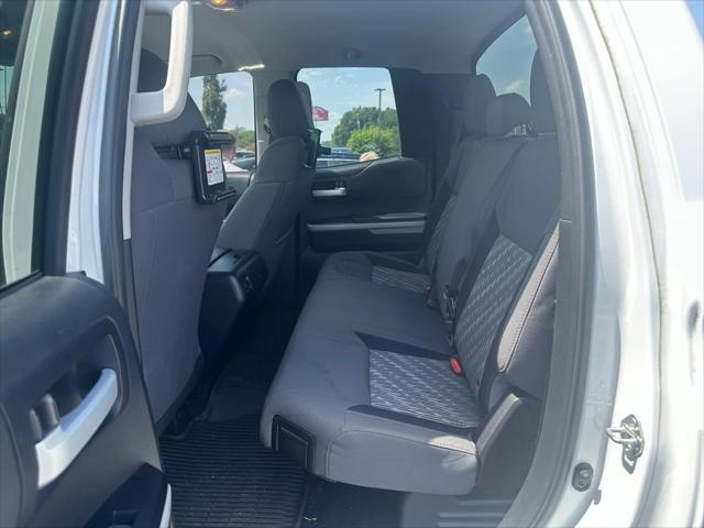 Photo of 2019 Super White Toyota Tundra