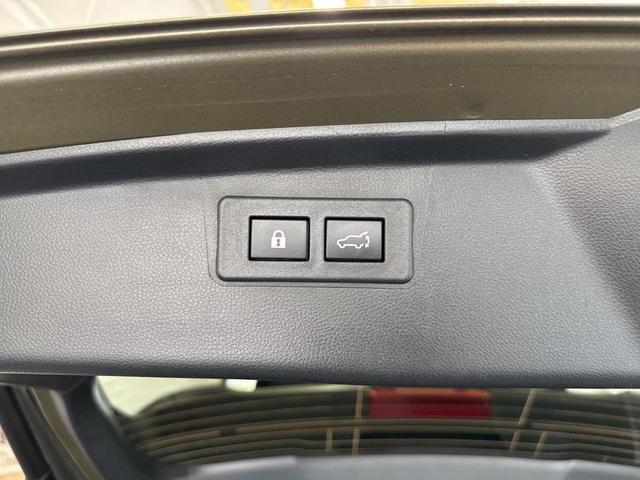 Photo of 2025 Autumn Green Metallic Subaru Outback