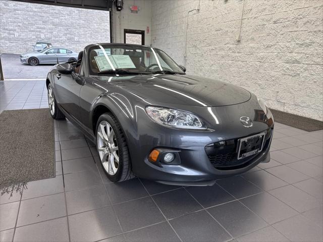 Photo of 2015 Meteor Gray Mazda MX-5 Miata
