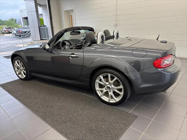 Photo of 2015 Meteor Gray Mazda MX-5 Miata