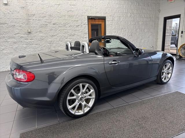 Photo of 2015 Meteor Gray Mazda MX-5 Miata