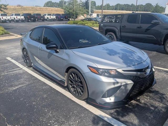 Photo of 2020 Midnight Black Metallic Toyota Camry