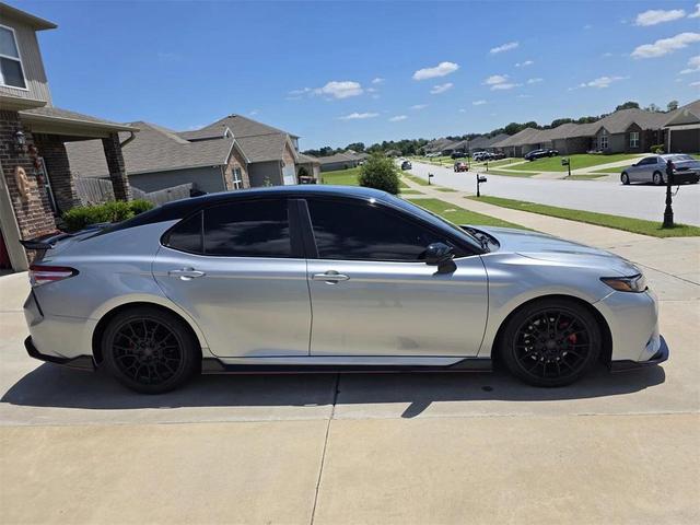 Photo of 2020 Midnight Black Metallic Toyota Camry