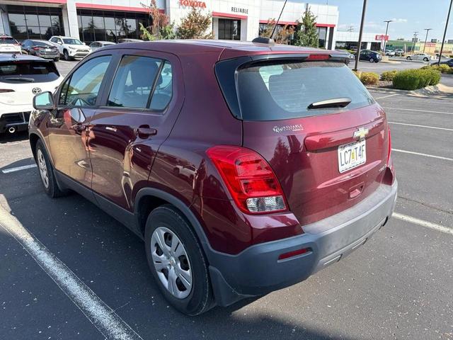 Photo of 2016 Crimson Metallic Chevrolet Trax