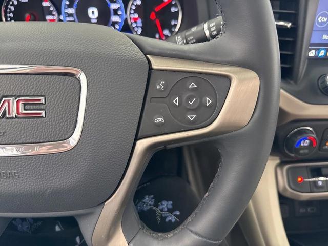 Photo of 2023 White Frost Tricoat GMC Acadia