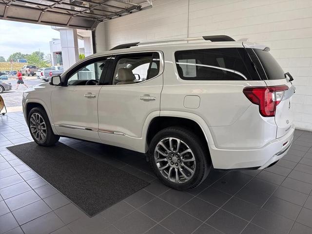 Photo of 2023 White Frost Tricoat GMC Acadia