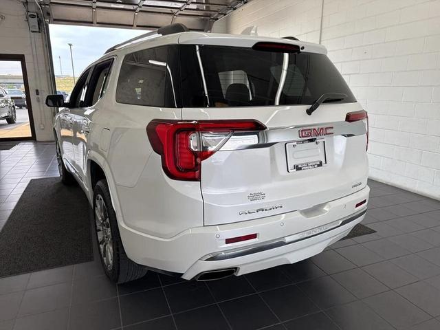 Photo of 2023 White Frost Tricoat GMC Acadia
