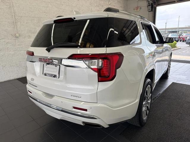 Photo of 2023 White Frost Tricoat GMC Acadia
