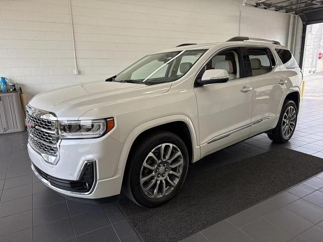 Photo of 2023 White Frost Tricoat GMC Acadia