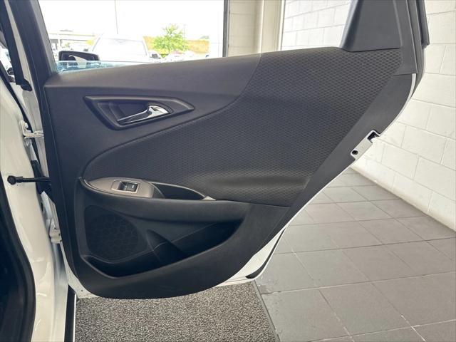 Photo of 2024 Summit White Chevrolet Malibu