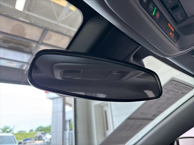 Photo of 2024 Summit White Chevrolet Malibu