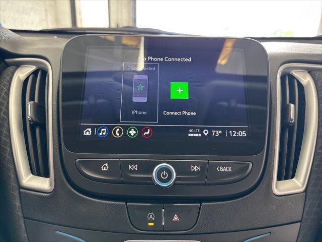 Photo of 2024 Summit White Chevrolet Malibu