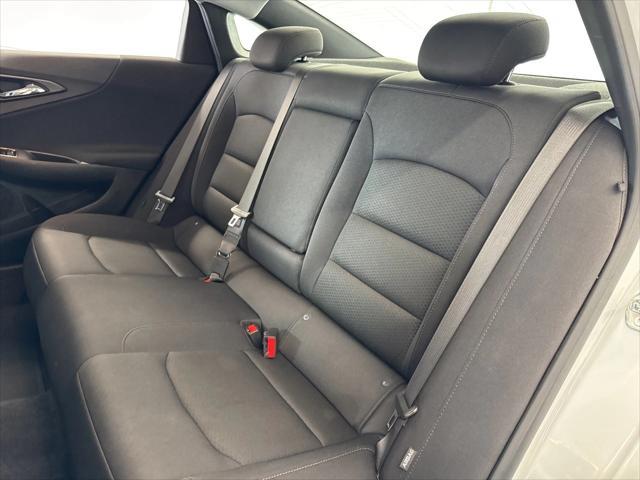Photo of 2024 Summit White Chevrolet Malibu
