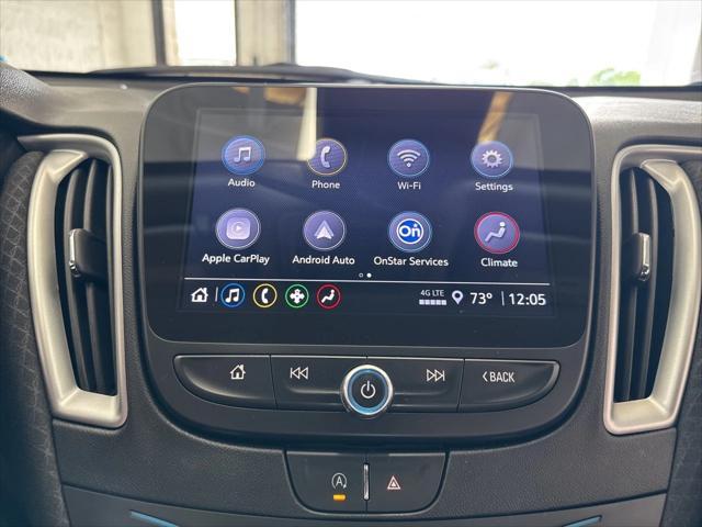 Photo of 2024 Summit White Chevrolet Malibu